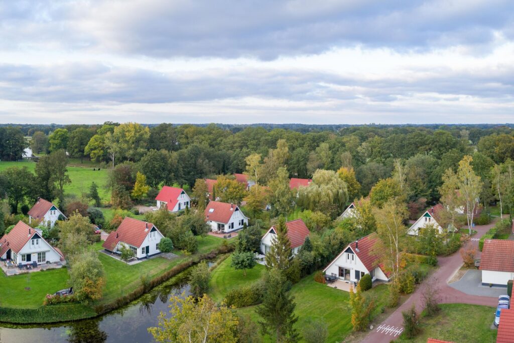 #7 Rijssen

    Overijssel
    Landal op 3,8km
    Kano verhuur
    Bungalows
